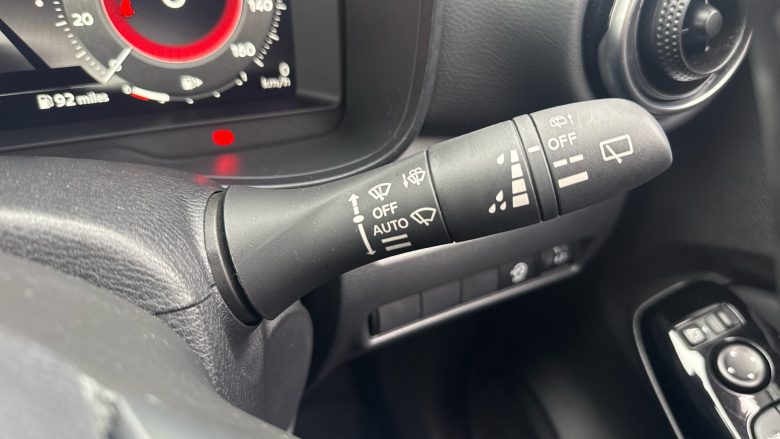 Nissan Juke 1.0 DiG-T Tekna 5dr Petrol Hatchback